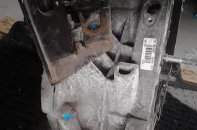 КОРОБКА ПЕРЕДАЧ Nissan Micra K12 JRQ 8200459875