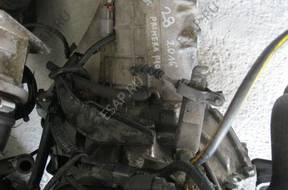 КОРОБКА ПЕРЕДАЧ NISSAN PRIMERA P10  2.0 16V 95'