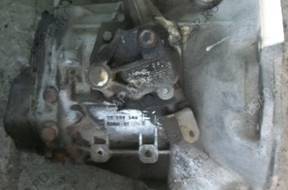 КОРОБКА ПЕРЕДАЧ Opel Astra 1,8 БЕНЗИН 90334346 F16