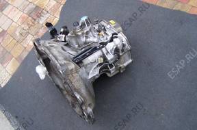 КОРОБКА ПЕРЕДАЧ OPEL CORSA C 1,0 12V 85 тыс. км. KM