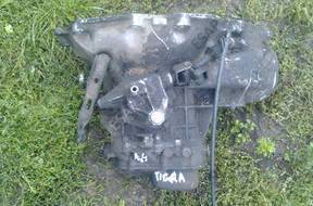 КОРОБКА ПЕРЕДАЧ opel tigra corsa 1.4 16v