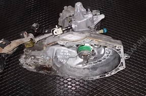 КОРОБКА ПЕРЕДАЧ Opel Vectra БЕНЗИН 2.0 DTL F18W374