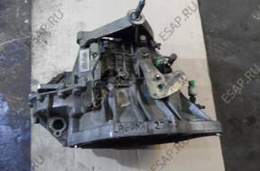 КОРОБКА ПЕРЕДАЧ RENAULT LAGUNA II 2,2 DCI 82000653