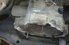 КОРОБКА ПЕРЕДАЧ  СТУПЕНЧАТАЯw VW Passat B5FL  2.0 БЕНЗИН    EMU