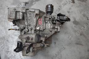 КОРОБКА ПЕРЕДАЧ TOYOTA  COROLLA E11 2.0 D