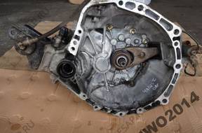 КОРОБКА ПЕРЕДАЧ TOYOTA YARIS 1.0 БЕНЗИН 99-05r FRANCUZ