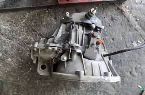 КОРОБКА ПЕРЕДАЧ TRAFIC VIVARO PRIMASTAR 2,0 DCI PF6010