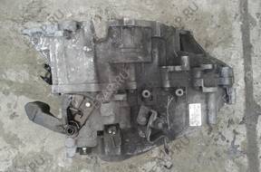 КОРОБКА ПЕРЕДАЧ Volvo 456 год,7002DB