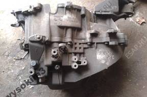 КОРОБКА ПЕРЕДАЧ volvo v40 s40 2.0t T4 1.9T 98r