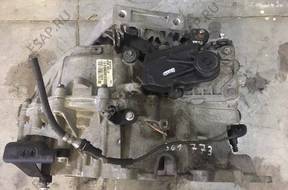 КОРОБКА ПЕРЕДАЧ VOLVO V70 2,4D 6G9 год,-7002 LF