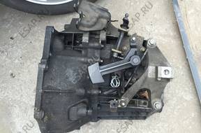 КОРОБКА ПЕРЕДАЧW 1.6 VOLVO C30 S40 V50 3M5 год, 7002 YG