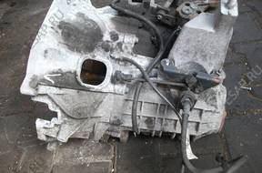 КОРОБКА ПЕРЕДАЧw 17 Ford Mondeo MK3  1S7 год,-7F096-AC