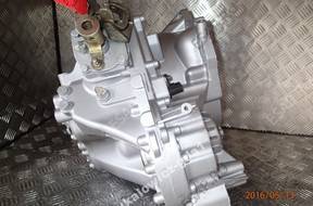 КОРОБКА ПЕРЕДАЧW 2M5V-7002AD FORD FOCUS 2.0 16V