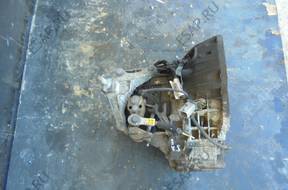 КОРОБКА ПЕРЕДАЧW 2S4 год,-7002-KA FOCUS MK1 2.0 16V