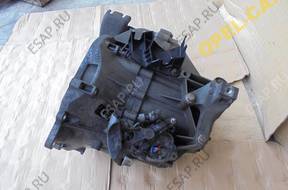 КОРОБКА ПЕРЕДАЧW 4M5 год,7002CF VOLVO V50 2.0 D 136KM