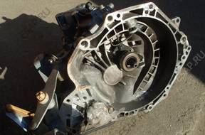 КОРОБКА ПЕРЕДАЧW 5 BIEIEG OPEL CORSA D 1.0  64 ТЫС.