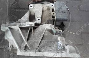 КОРОБКА ПЕРЕДАЧw 63 Ford FIESTA  98WT-7F096-AC