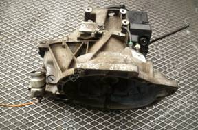 КОРОБКА ПЕРЕДАЧW 8A6 год,7002CA FIESTA MK7 1.25 1.4 16V