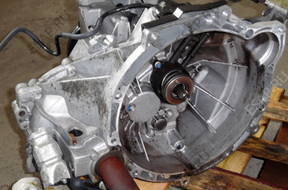 КОРОБКА ПЕРЕДАЧW 8A6 год,7002CA FORD FIESTA MK7 1.25