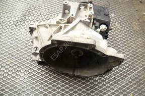 КОРОБКА ПЕРЕДАЧW 8A6 год,7002JF FIESTA MK7 1.25 1.4 16V