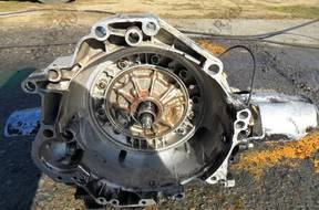 КОРОБКА ПЕРЕДАЧw Audi A6 C5 2,4i 4D0407722D