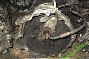 КОРОБКА ПЕРЕДАЧW AUDI B3 1.8 БЕНЗИН AKM