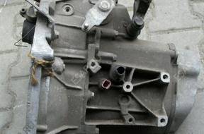 КОРОБКА ПЕРЕДАЧw Citroen C3 1,1 20CQ08 0040425