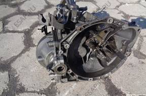 КОРОБКА ПЕРЕДАЧW CITROEN C8 807 2,2 HDI 4HW 20LM01