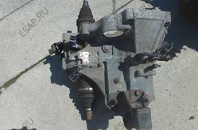 КОРОБКА ПЕРЕДАЧw civic 1.5 1996 год 9A-1044945