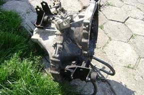 КОРОБКА ПЕРЕДАЧw Corolla Verso 2.2 04-09  D-4D Dcat