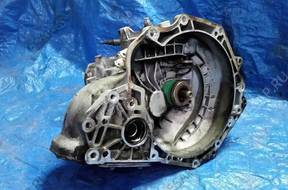 КОРОБКА ПЕРЕДАЧW F17 OPEL VECTRA БЕНЗИН 1.6 16V 90400209