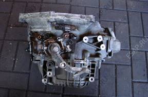 КОРОБКА ПЕРЕДАЧw FGP 55186623 ZAFIRA БЕНЗИН II 2 2,2