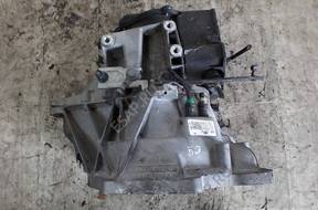 КОРОБКА ПЕРЕДАЧW FIESTA MK7 1.25 8A6 год,7002JF KRAKW