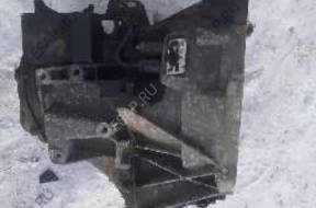 КОРОБКА ПЕРЕДАЧw Focus 1.6 16v XS4 год, 7002FC