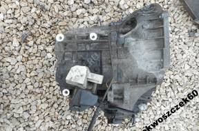 КОРОБКА ПЕРЕДАЧW FOCUS 1.8 TDDI XS4 год,-7F096