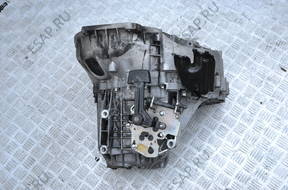 КОРОБКА ПЕРЕДАЧW FOCUS MK2 1.8 TDCI 4M5 год,-7F096-YA