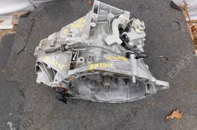 КОРОБКА ПЕРЕДАЧW FORD 8V4 год,7002AE
