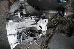 КОРОБКА ПЕРЕДАЧw Ford C Max 2.0 TDCI 4M5 год,-7002-CB