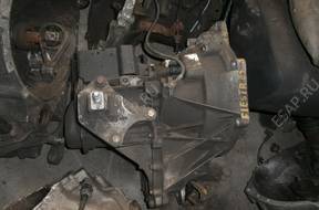 КОРОБКА ПЕРЕДАЧw FORD FIESTA 2005 год 1.4