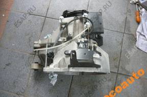 КОРОБКА ПЕРЕДАЧw - Ford Fiesta mk7 / БЕНЗИН-Max 1.5 tdci