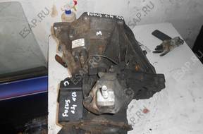 КОРОБКА ПЕРЕДАЧW FORD FOCUS 1,4 16V  XS4 год,7002CE