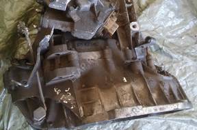 КОРОБКА ПЕРЕДАЧW FORD FOCUS 1.8 DI XS4 год,7F097AB