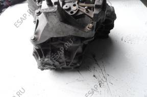 КОРОБКА ПЕРЕДАЧW FORD FOCUS 1.8 TDDI XS4 год,-7F096-CB