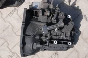 КОРОБКА ПЕРЕДАЧw Ford Focus / C-max 3M5 год,-7002-YG