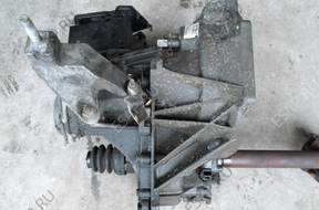 КОРОБКА ПЕРЕДАЧW FORD FOCUS MK1 1.4 T XS4 год,-7002-CE