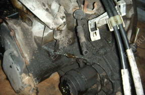 КОРОБКА ПЕРЕДАЧw Ford Focus MK1 1.6 16V 1999 год