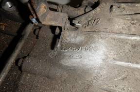 КОРОБКА ПЕРЕДАЧW FORD FOCUS MK1 1.8 TDCI XS4 год,-7F096
