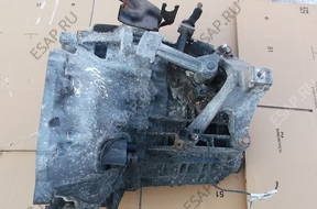 КОРОБКА ПЕРЕДАЧW FORD FOCUS MK2 4M5 год,7002 UB