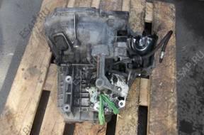 КОРОБКА ПЕРЕДАЧW FORD FOCUS MKII 3M5 год,7F096YF