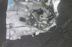 КОРОБКА ПЕРЕДАЧw Ford Kuga 2.0TDCI 2008 год 8V4 год,-7002-BF